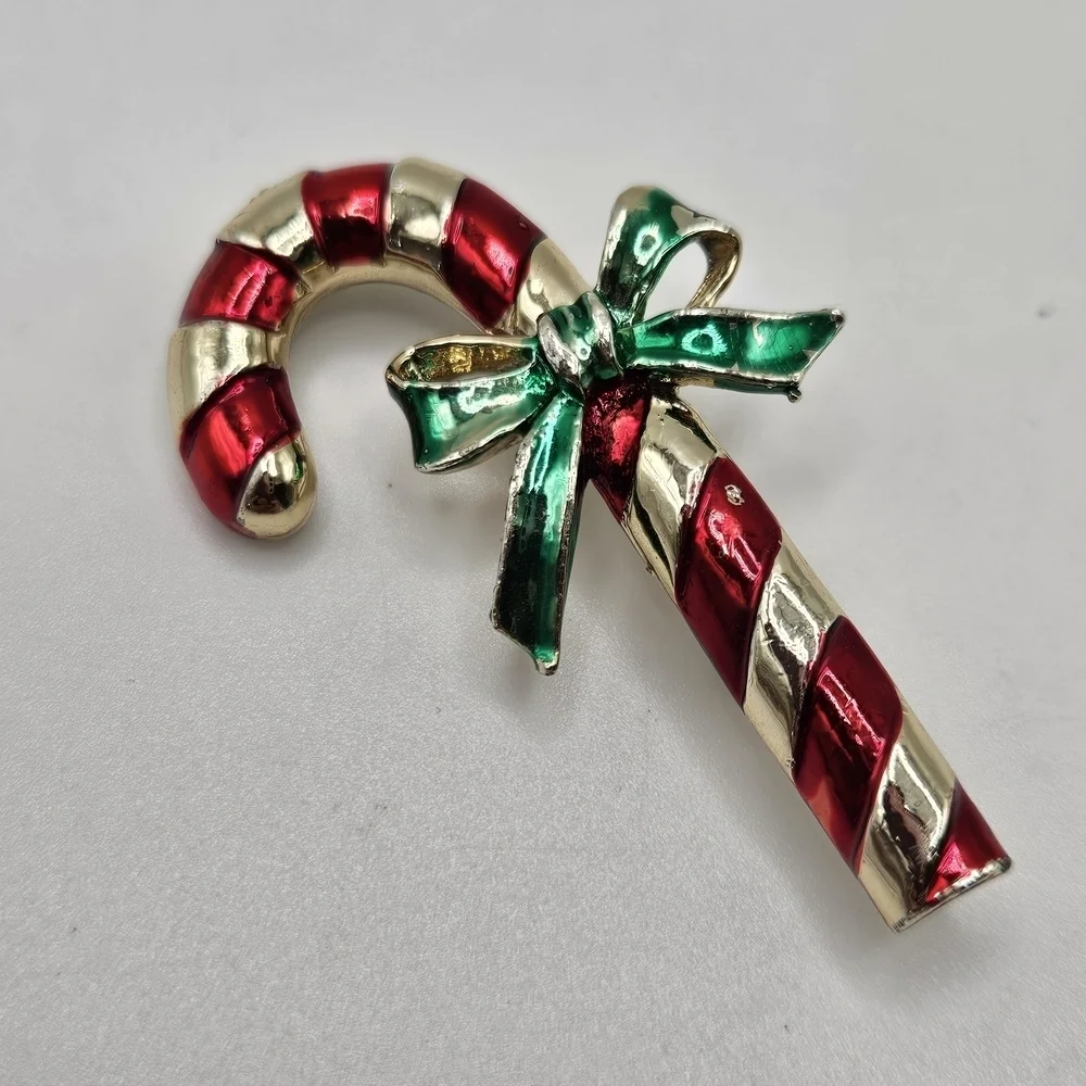 VINTAGE Gerry's Gold Tone Enamel Candy Cane Brooch Pin Christmas Holiday